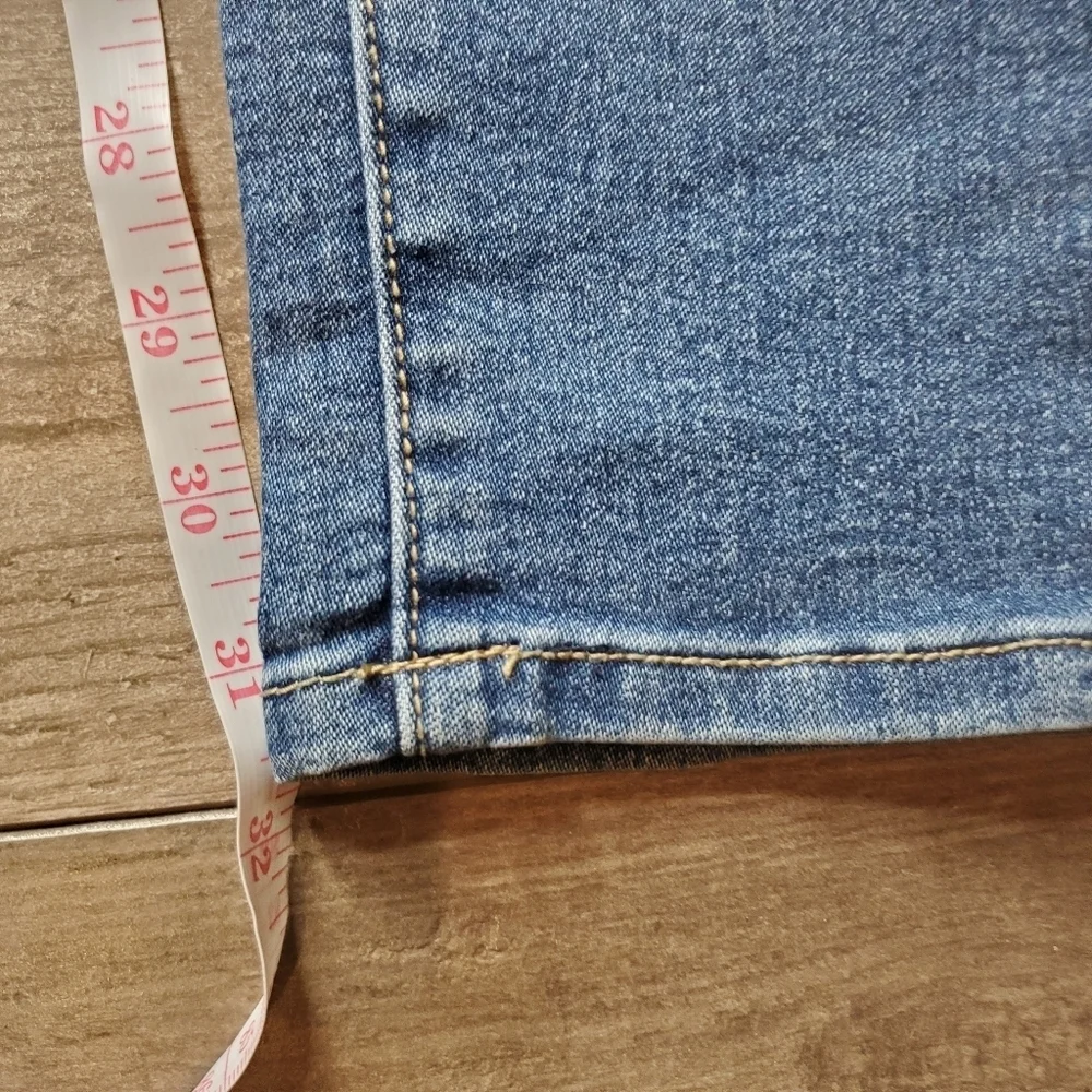 Fashion Nova Stretchy Blue Skinny Jeans Size 15/16 NWOT